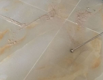 江阴瓷砖空鼓维修公司分享粘合剂选择不当在瓷砖铺贴过程中可能导致以下问题